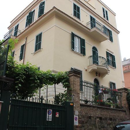 Casa Per Ferie Beato Rosaz Otel Roma Dış mekan fotoğraf