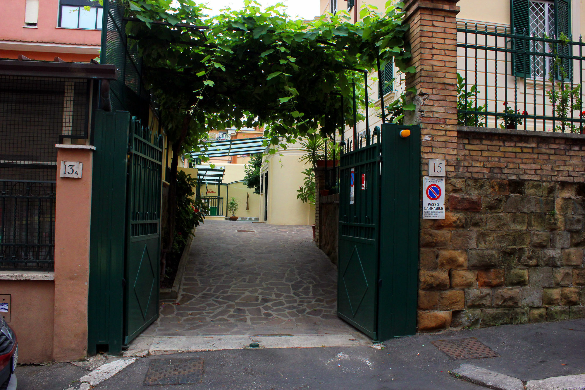 Casa Per Ferie Beato Rosaz Otel Roma Dış mekan fotoğraf